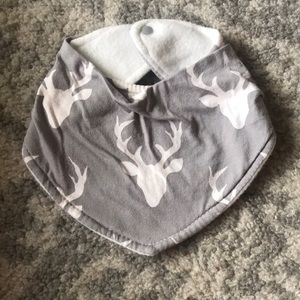 Hugmesew boys bib